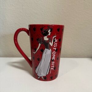 Red Snow White Mug